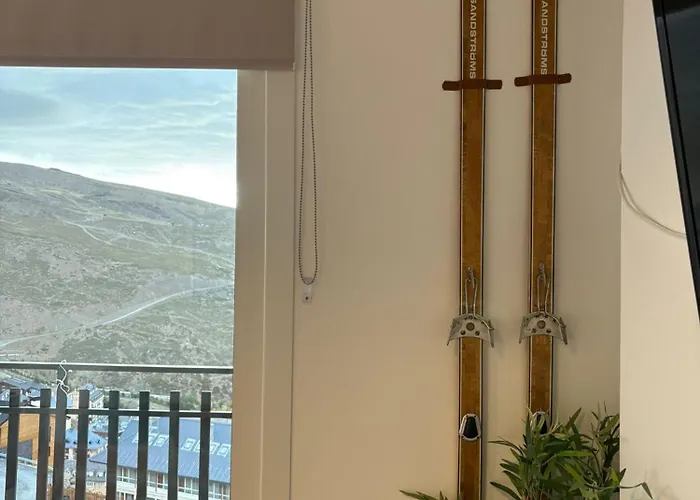 Nievesol Con Parking Y Wifi شقة سْييرا نيفادا